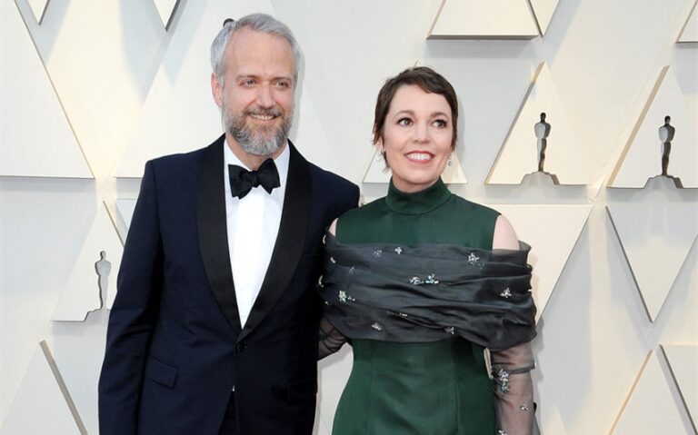 olivia colman husband
