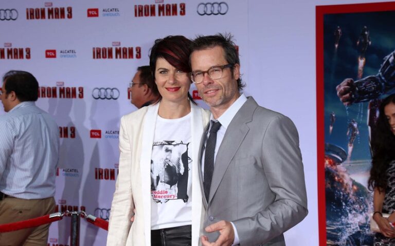 guy pearce wife