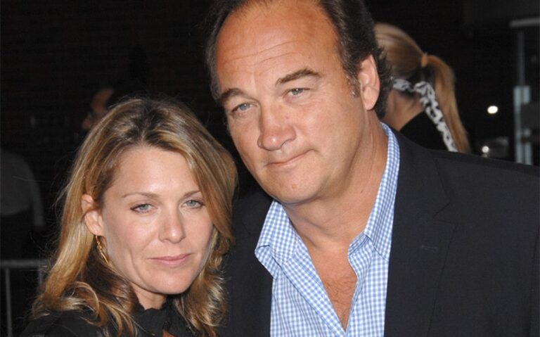 jim belushi wife